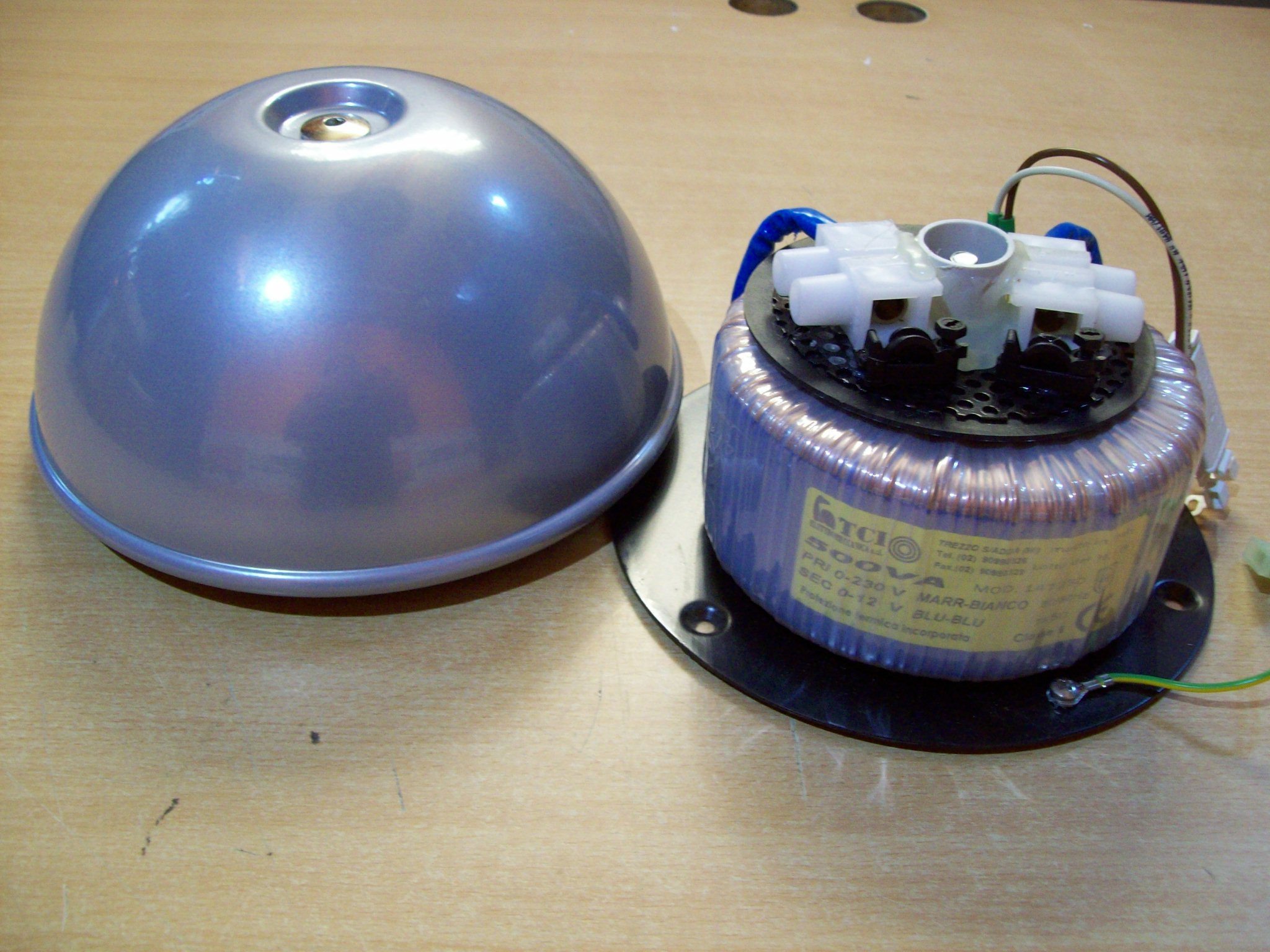 Album | Тр-р  500W 12V индуктив  серебро Album LA962/NS